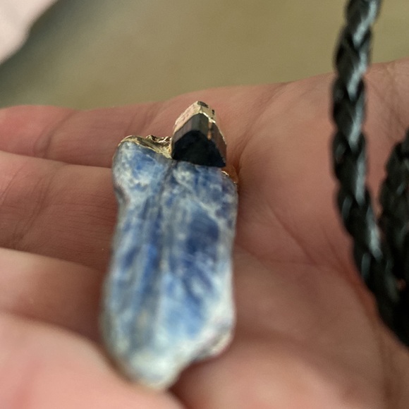 NWOT KYANITE PENDANT w/BLK TOURMALINE. 2.25” long. Approx .5” wide. AAA quality - Picture 7 of 16